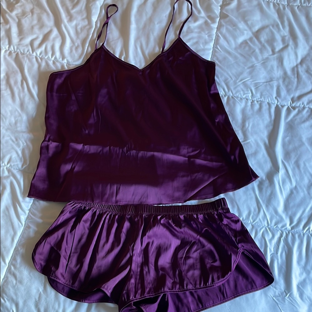 Luxurious Satin Sleepwear Set in Rich Purple